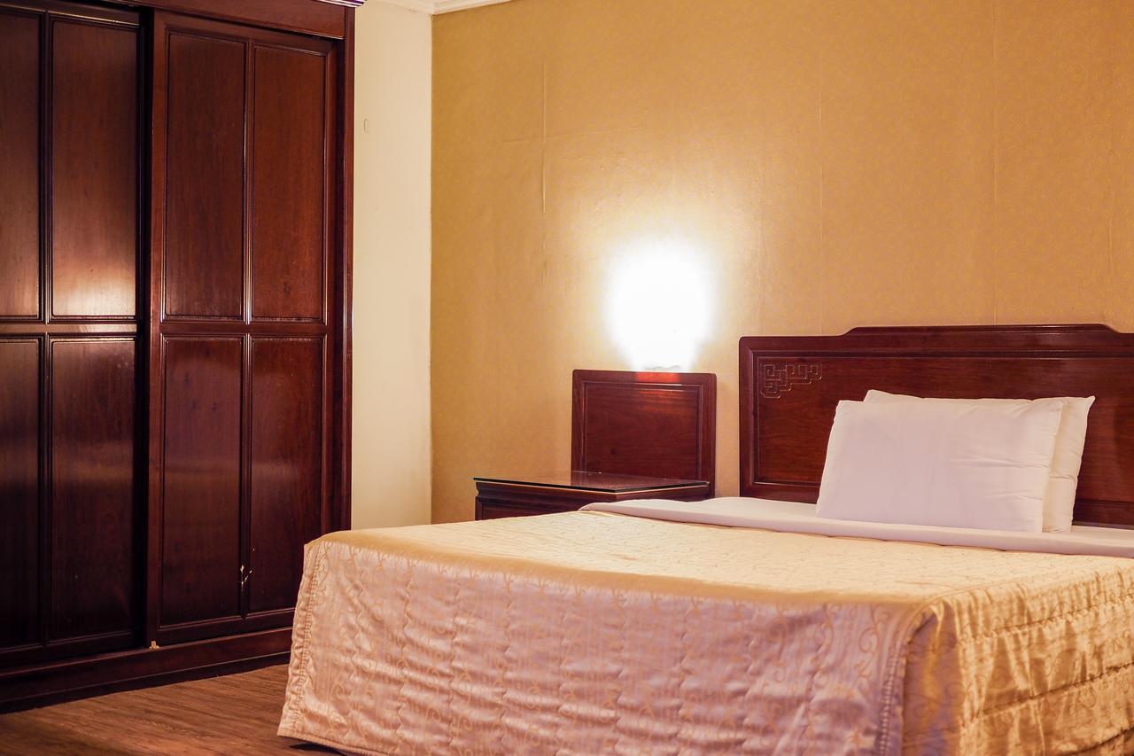Galaxy Hotel Taichung Extérieur photo