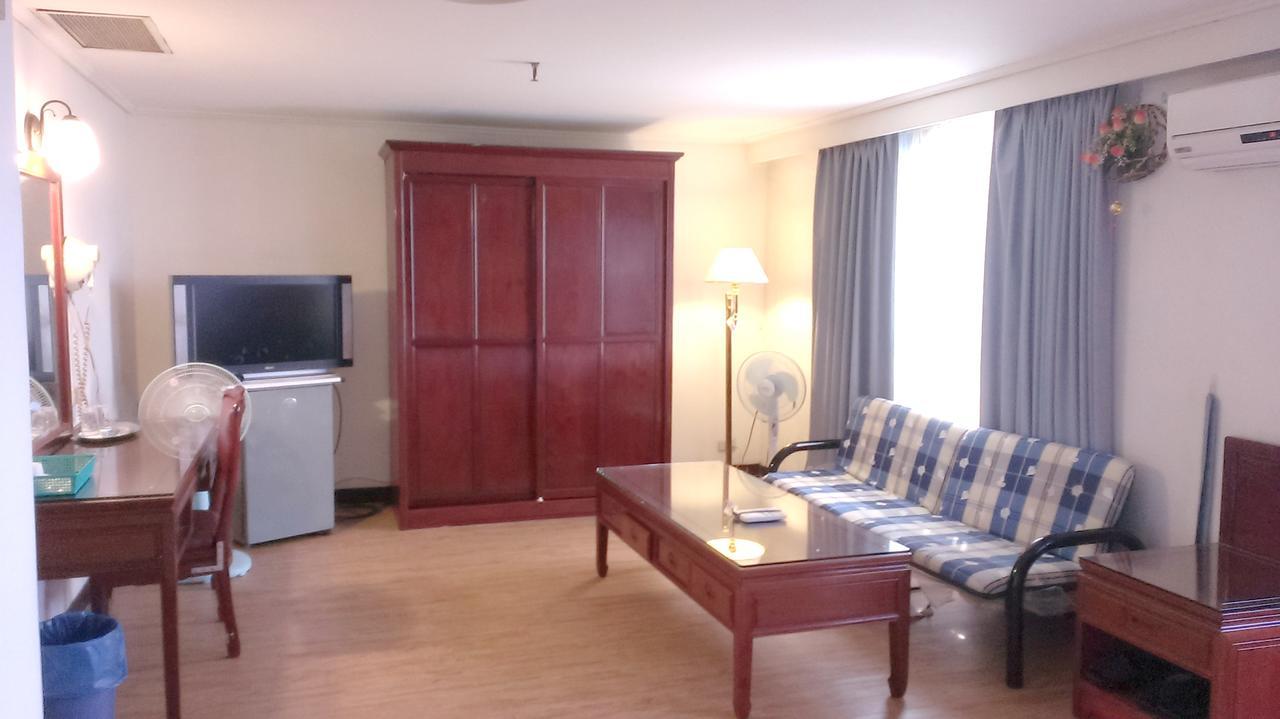 Galaxy Hotel Taichung Extérieur photo
